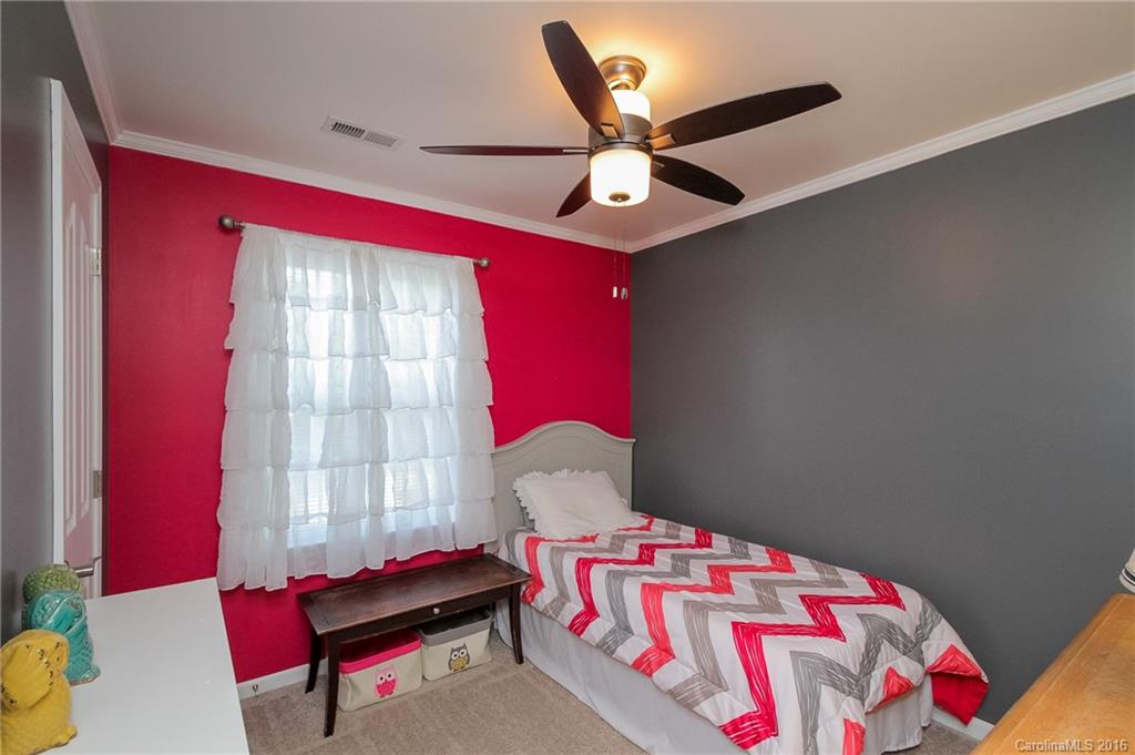 10111 Glencrest Drive Huntersville NC 28078