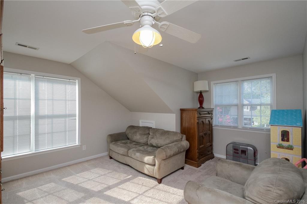 10111 Glencrest Drive Huntersville NC 28078