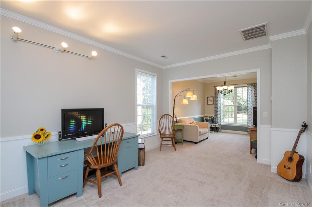10111 Glencrest Drive Huntersville NC 28078