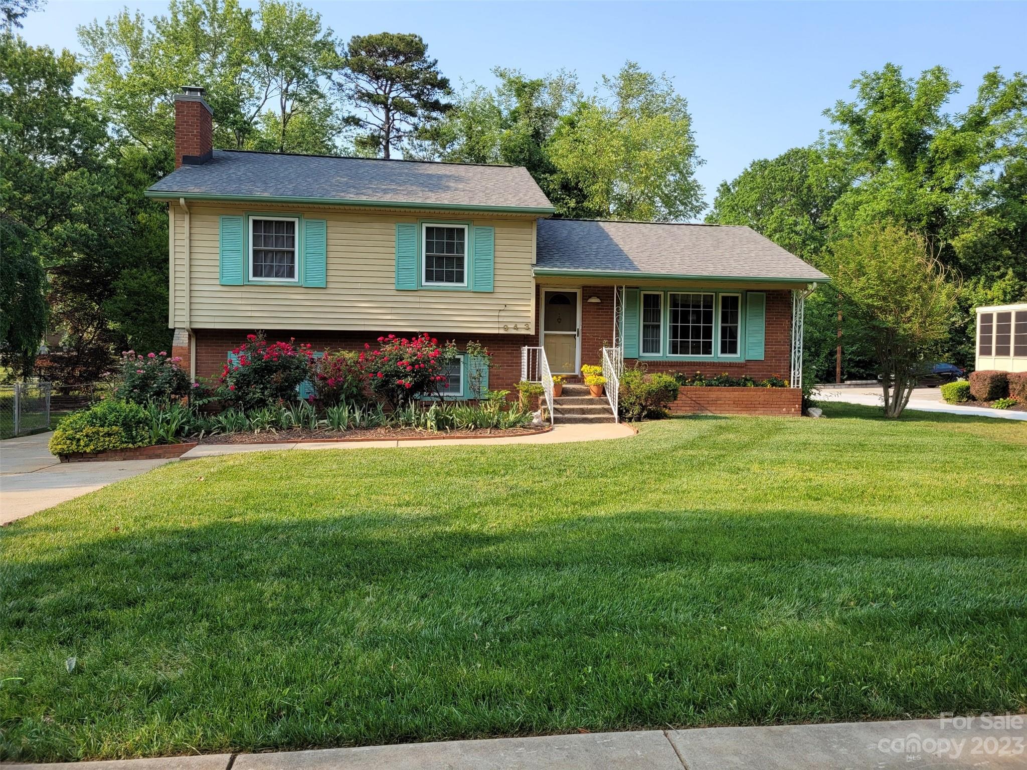 943 Archdale Drive Charlotte NC 28217