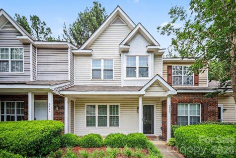5909 Cougar Lane Charlotte NC 28269