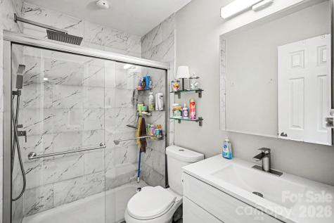 5909 Cougar Lane Charlotte NC 28269