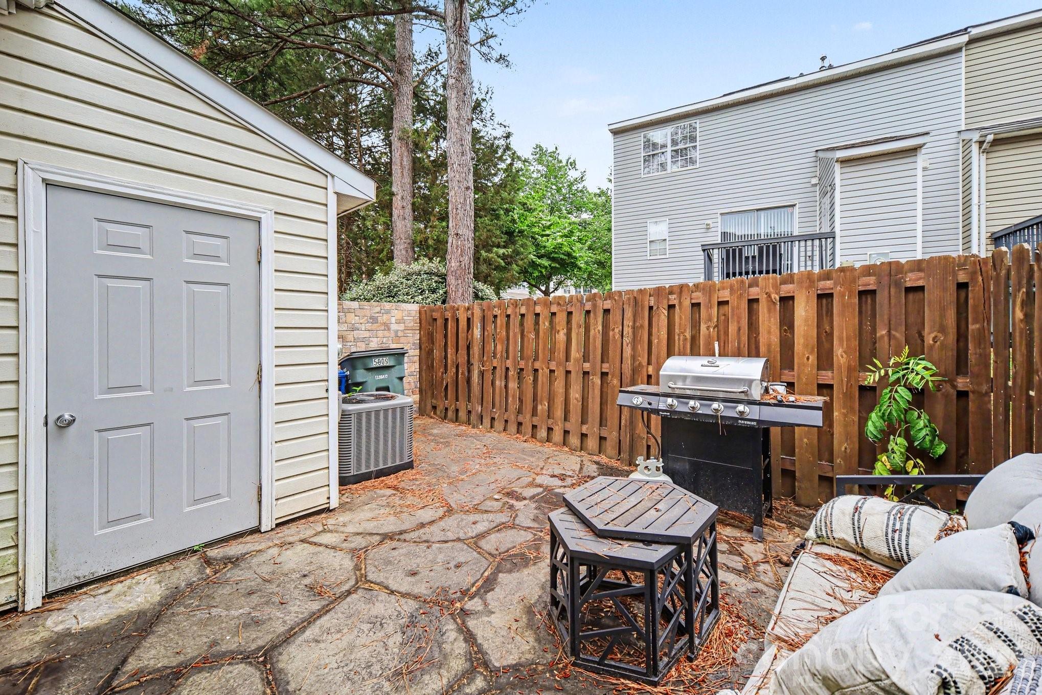 5909 Cougar Lane Charlotte NC 28269