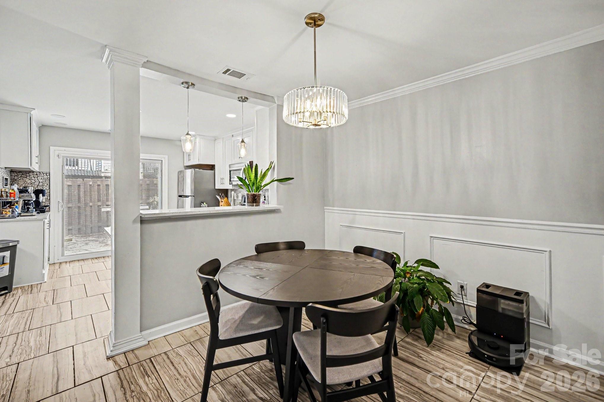 5909 Cougar Lane Charlotte NC 28269