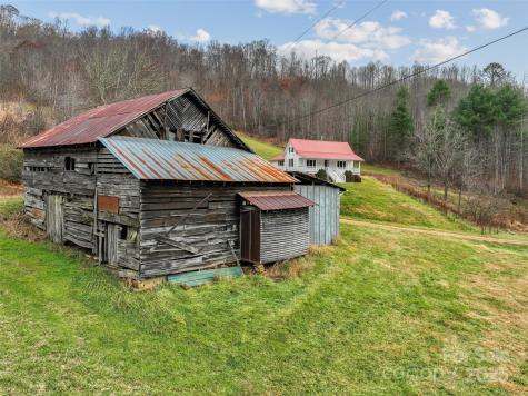 456 Windy Gap Road Mars Hill NC 28754