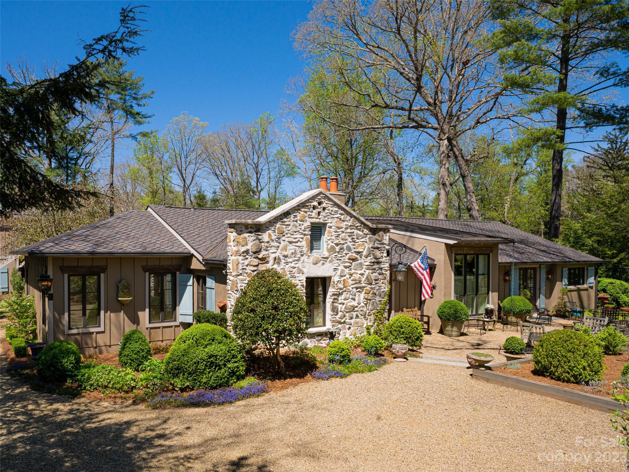 15 Hilltop Road Asheville NC 28803