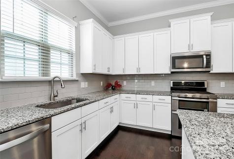 9604 Ainslie Downs Street Charlotte NC 28273