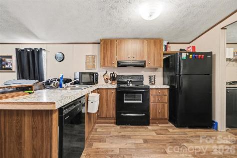 1846 Apple Blossom Road York SC 29745