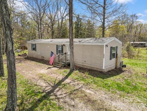 1846 Apple Blossom Road York SC 29745
