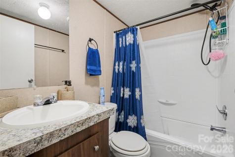 1846 Apple Blossom Road York SC 29745