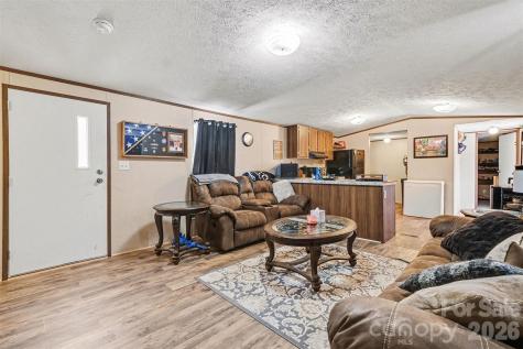1846 Apple Blossom Road York SC 29745