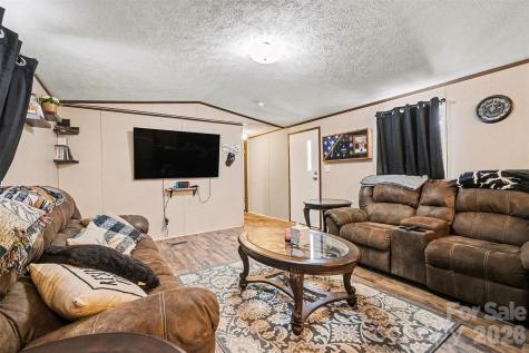 1846 Apple Blossom Road York SC 29745