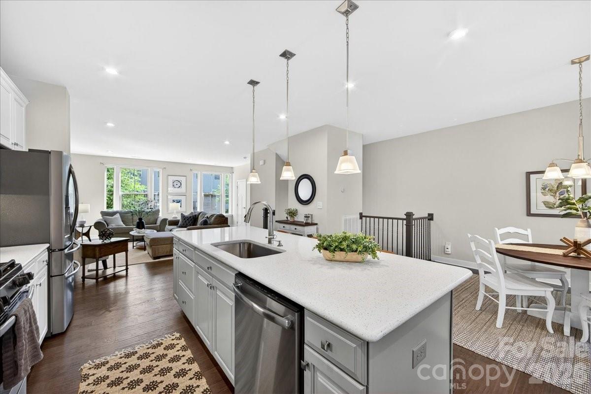 1641 Bark Branch Lane Charlotte NC 28205