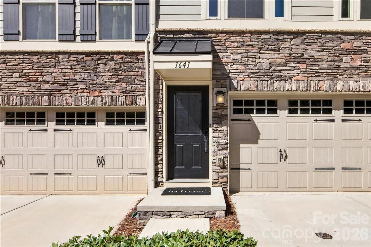 1641 Bark Branch Lane Charlotte NC 28205