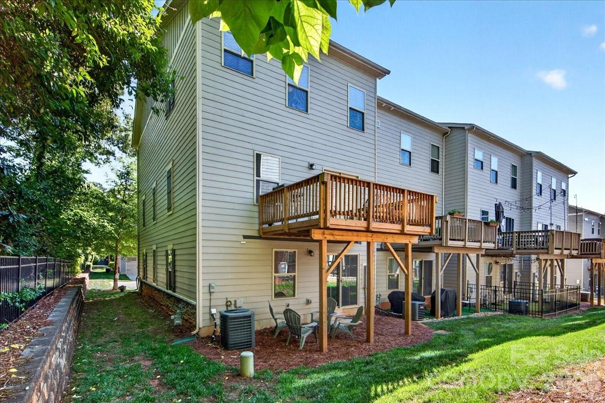 1641 Bark Branch Lane Charlotte NC 28205