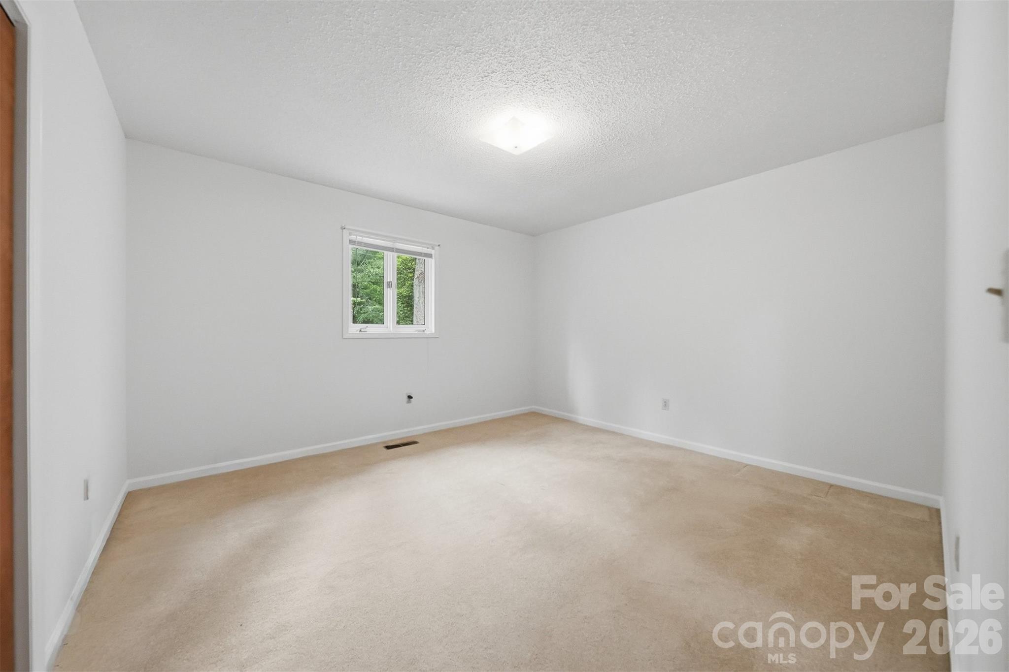 9197 Apache Drive Hickory NC 28601