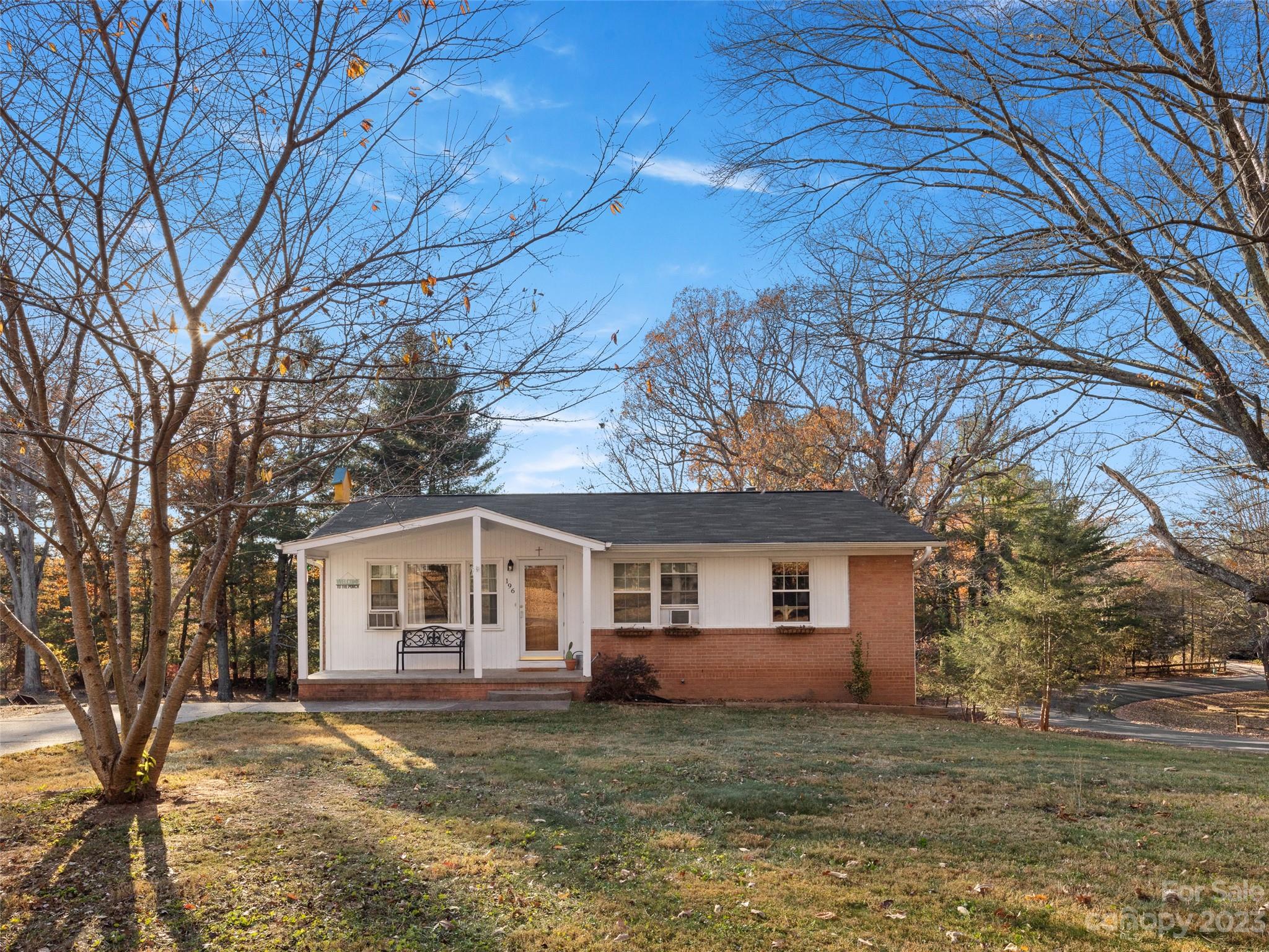 196 Richmond Hill Drive Asheville NC 28806