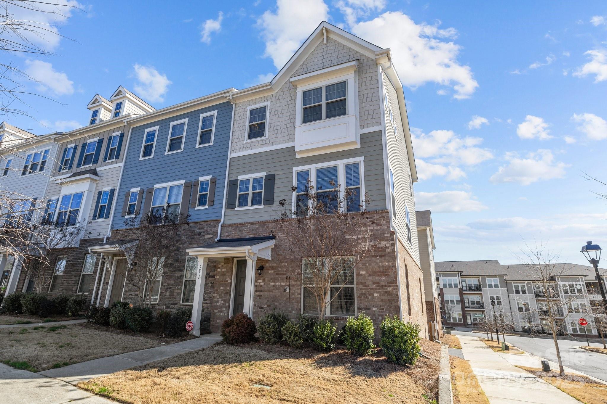 9804 Ainslie Downs Street Charlotte NC 28273
