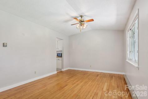 264 Cashdon Drive Mills River NC 28759