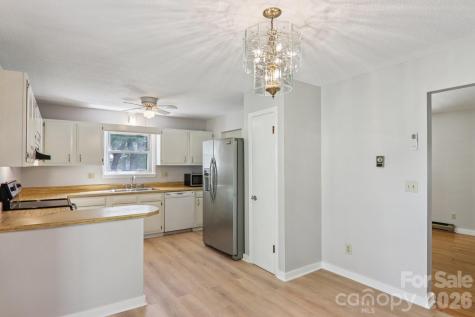 264 Cashdon Drive Mills River NC 28759