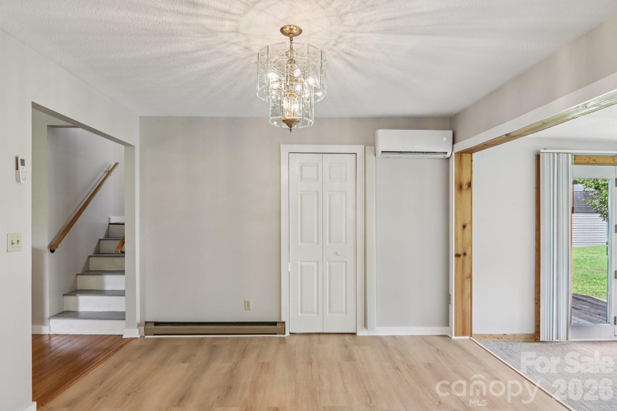 264 Cashdon Drive Mills River NC 28759