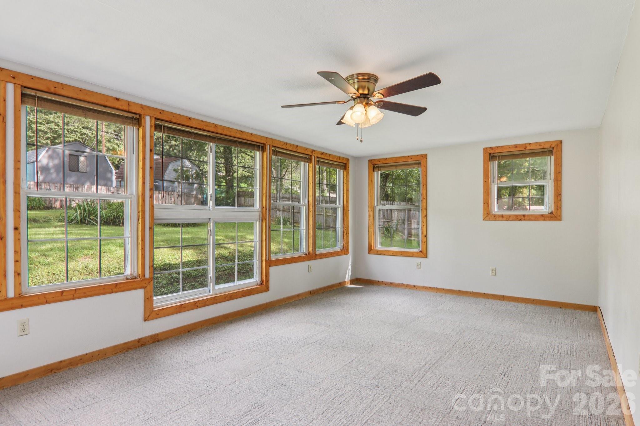 264 Cashdon Drive Mills River NC 28759