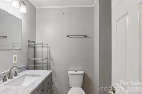 264 Cashdon Drive Mills River NC 28759