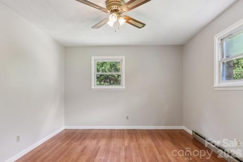 264 Cashdon Drive Mills River NC 28759
