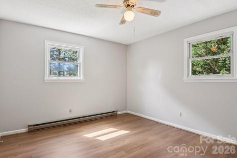 264 Cashdon Drive Mills River NC 28759