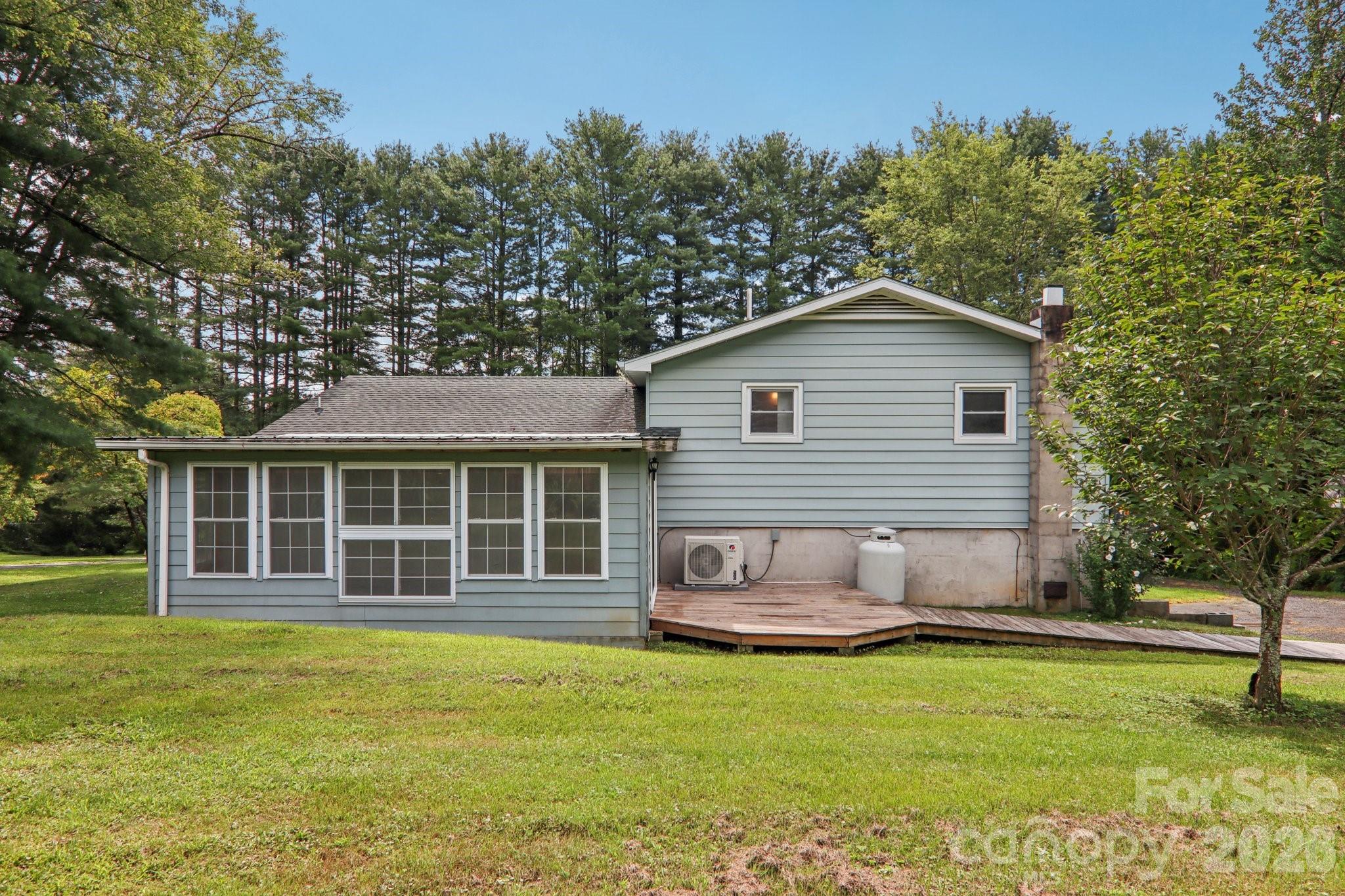 264 Cashdon Drive Mills River NC 28759