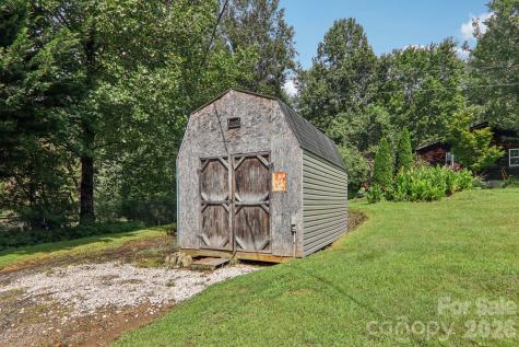 264 Cashdon Drive Mills River NC 28759