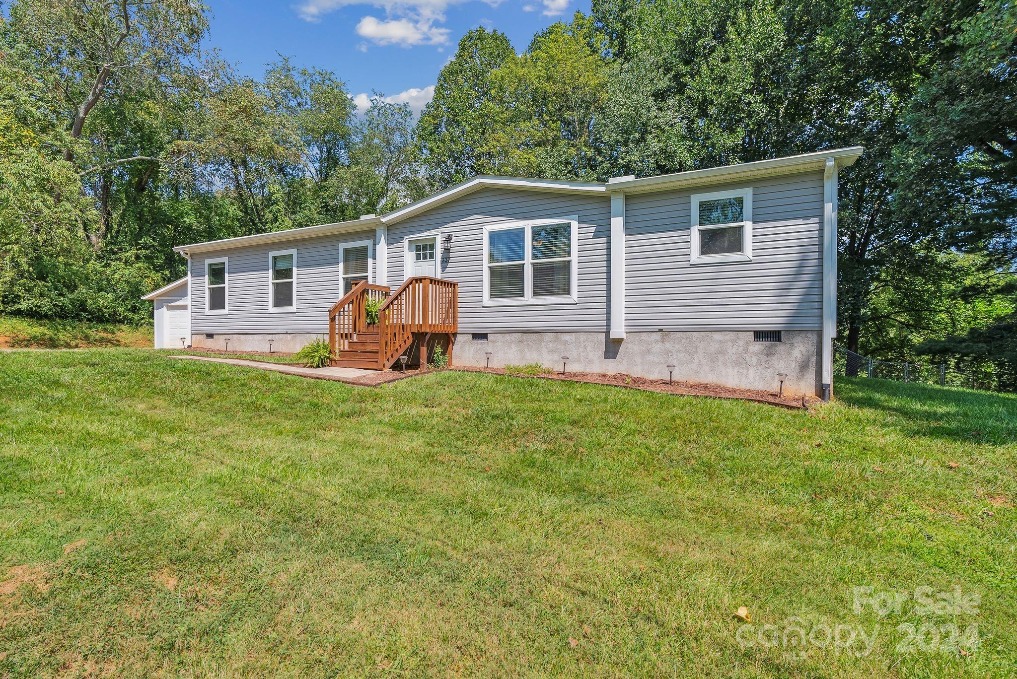 337 Morgan Road Candler NC 28715