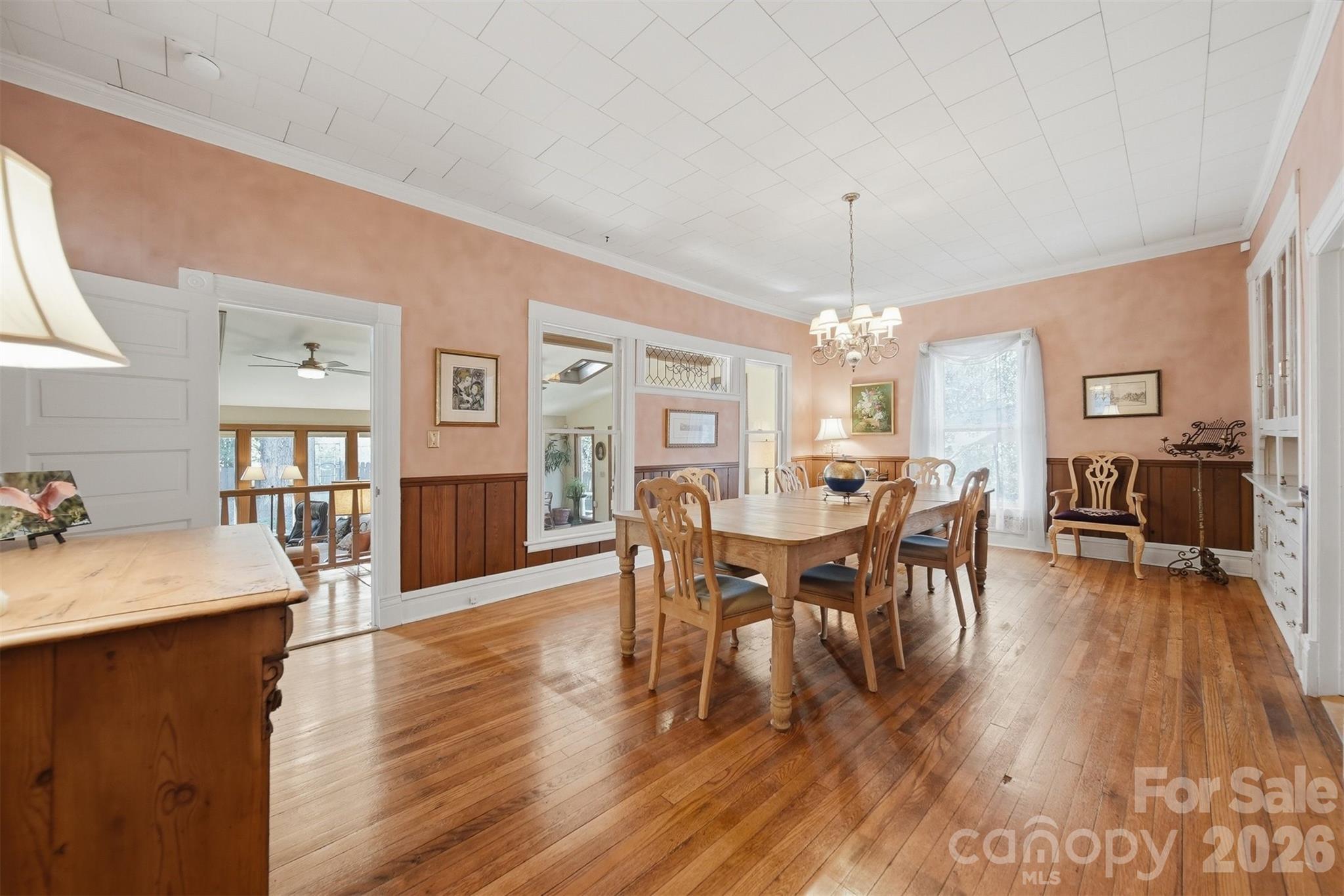 321 9th Street NW Hickory NC 28601