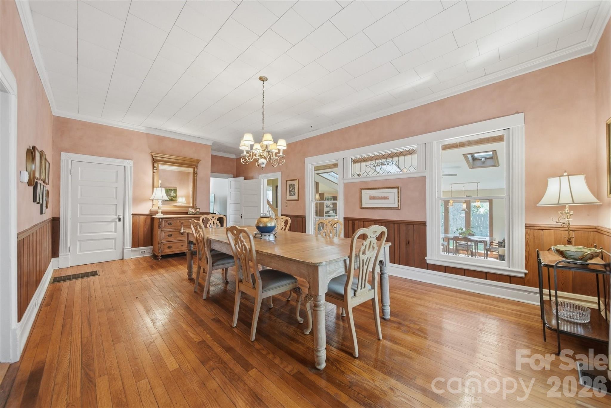 321 9th Street NW Hickory NC 28601