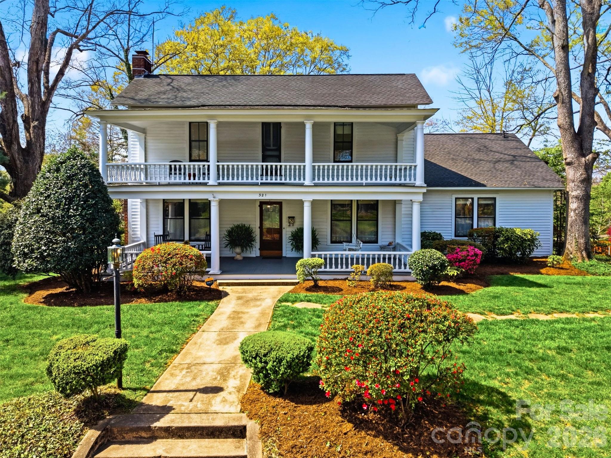 321 9th Street NW Hickory NC 28601