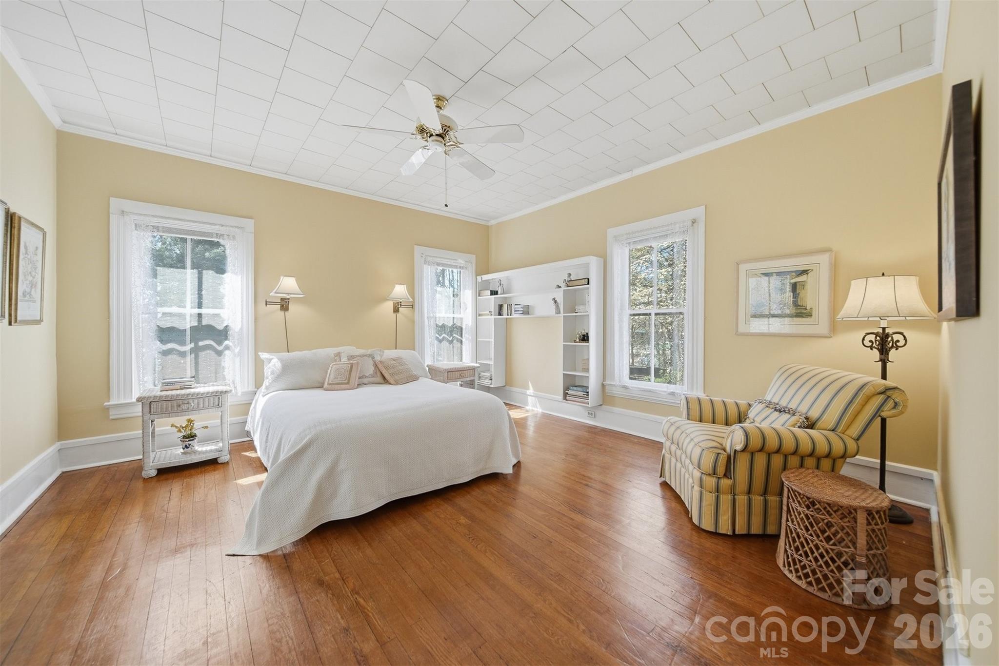 321 9th Street NW Hickory NC 28601