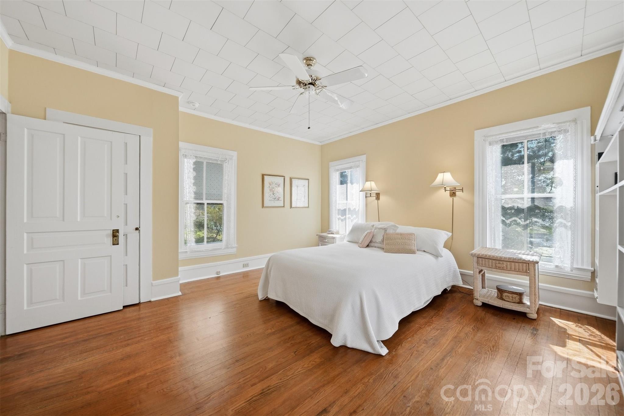 321 9th Street NW Hickory NC 28601