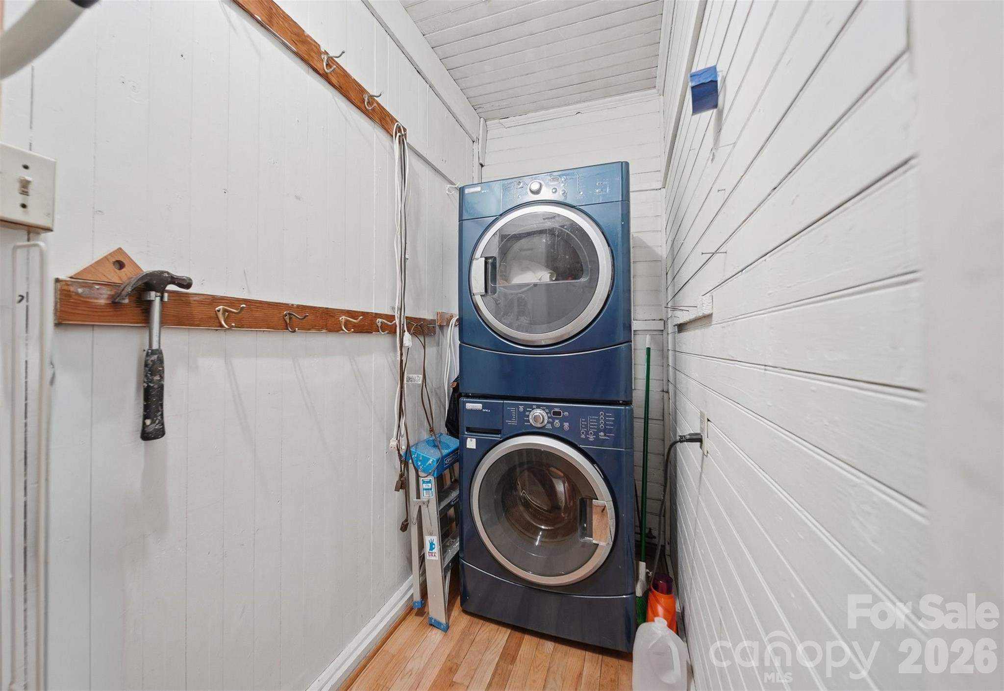 321 9th Street NW Hickory NC 28601