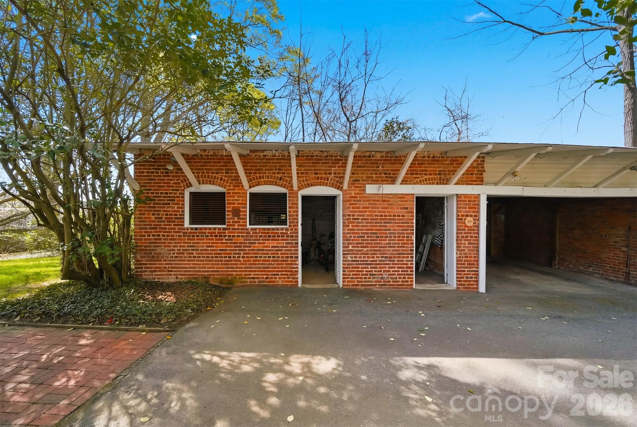 321 9th Street NW Hickory NC 28601