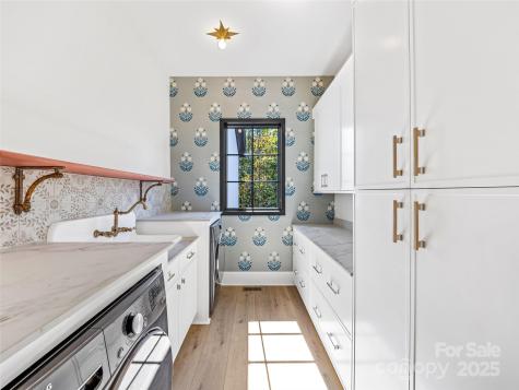 21 Evian Court Asheville NC 28804