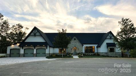 21 Evian Court Asheville NC 28804