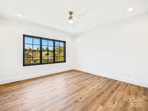 21 Evian Court Asheville NC 28804