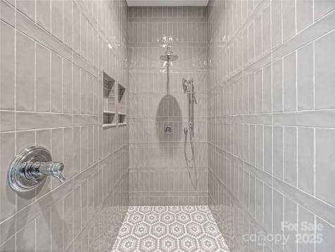 21 Evian Court Asheville NC 28804