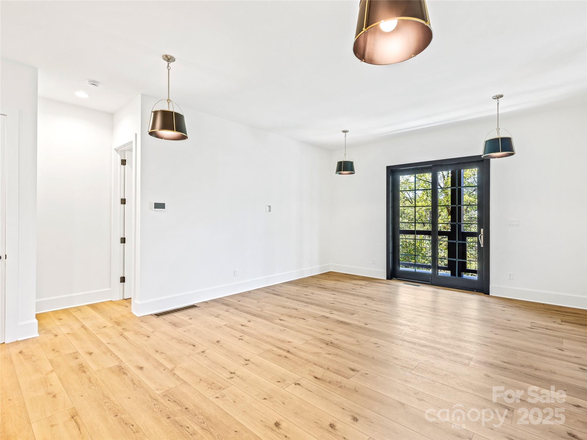 21 Evian Court Asheville NC 28804