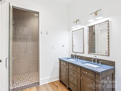 21 Evian Court Asheville NC 28804