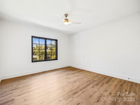 21 Evian Court Asheville NC 28804