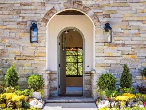 21 Evian Court Asheville NC 28804