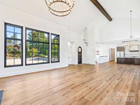 21 Evian Court Asheville NC 28804