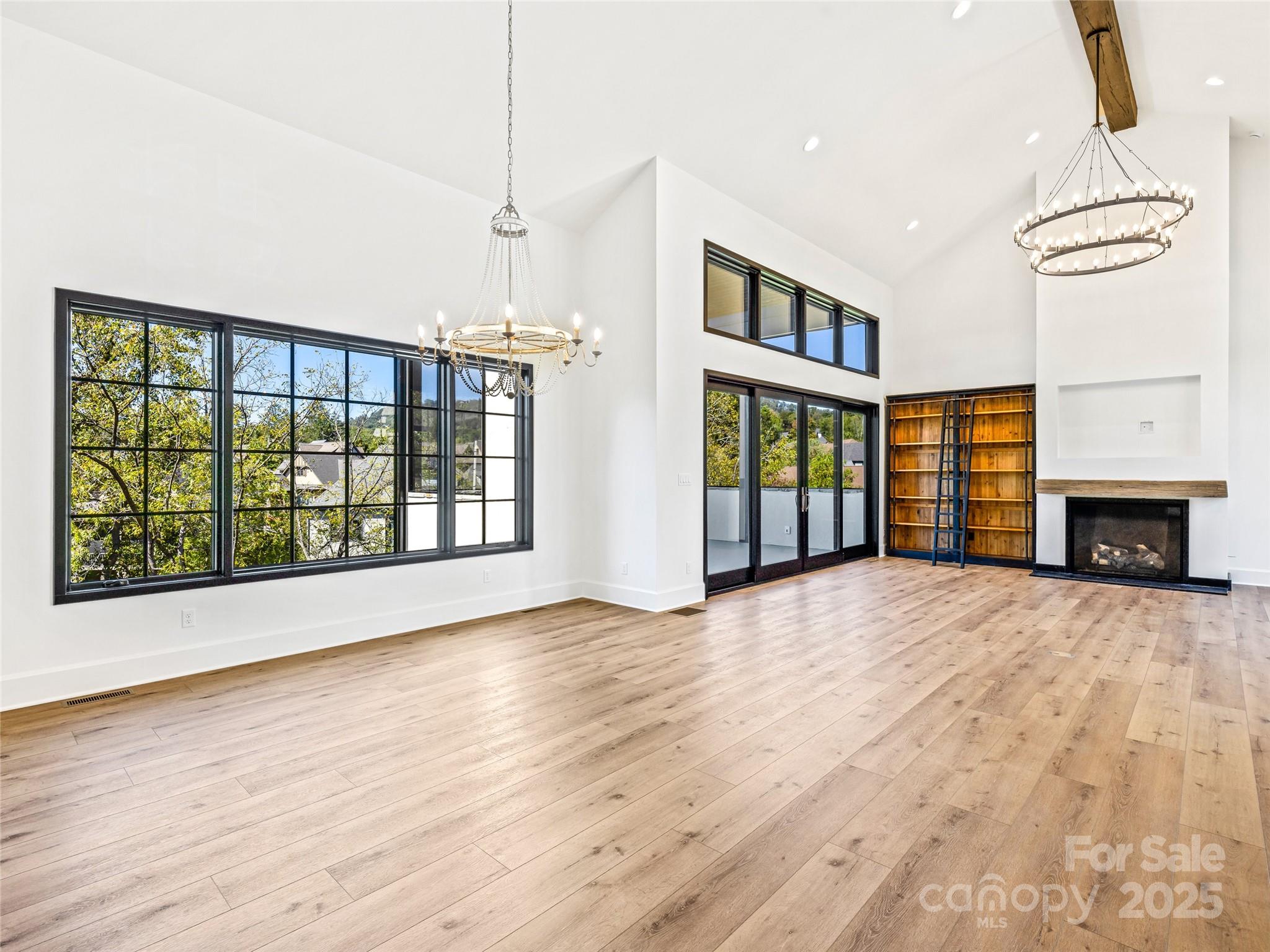 21 Evian Court Asheville NC 28804