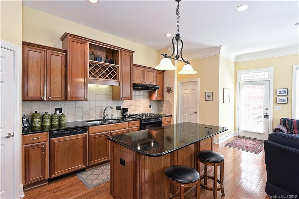 6423 Wakehurst Road Charlotte NC 28226